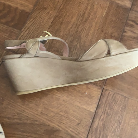 Stuart Weitzman Nude Wedges - Picture 4 of 4